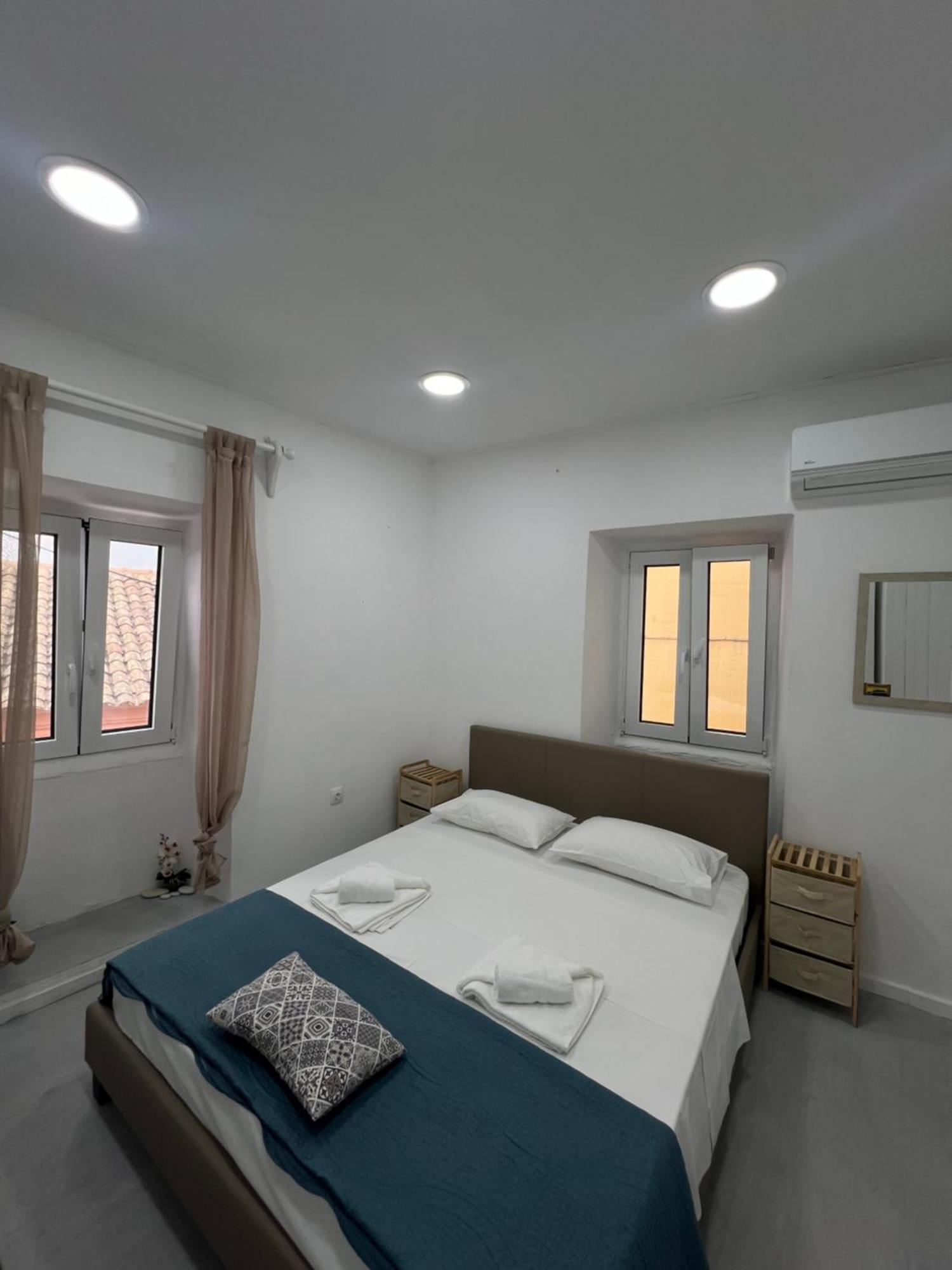 Tolos Budget Rooms Loggos Longós Habitación foto