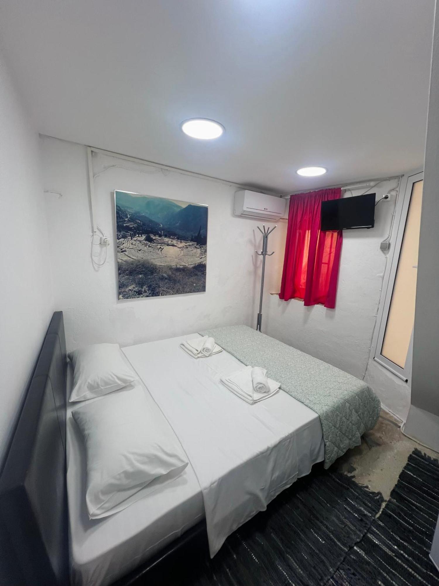 Tolos Budget Rooms Loggos Longós Habitación foto